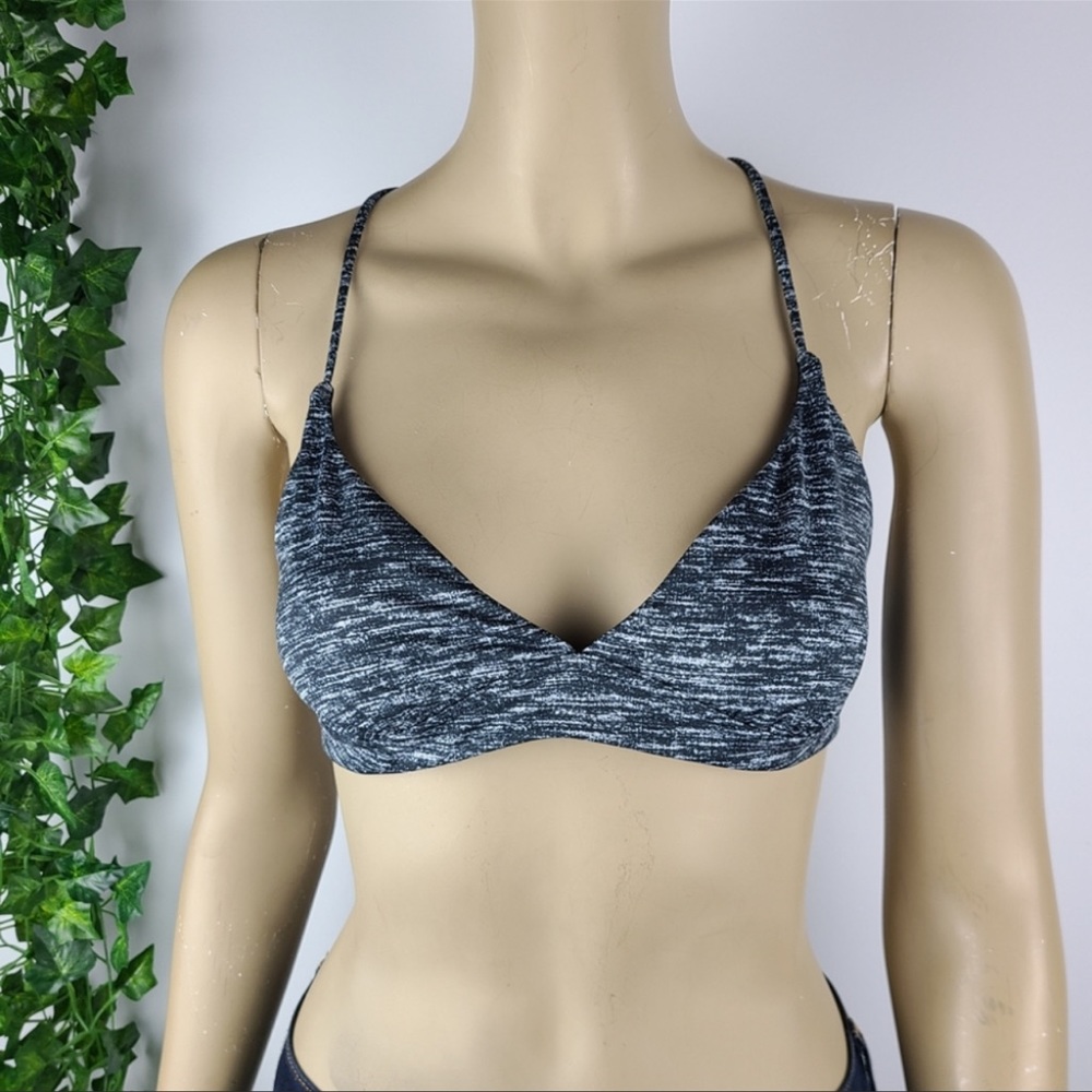 Victoria Sport Low-Impact Gray Sports Bra Large